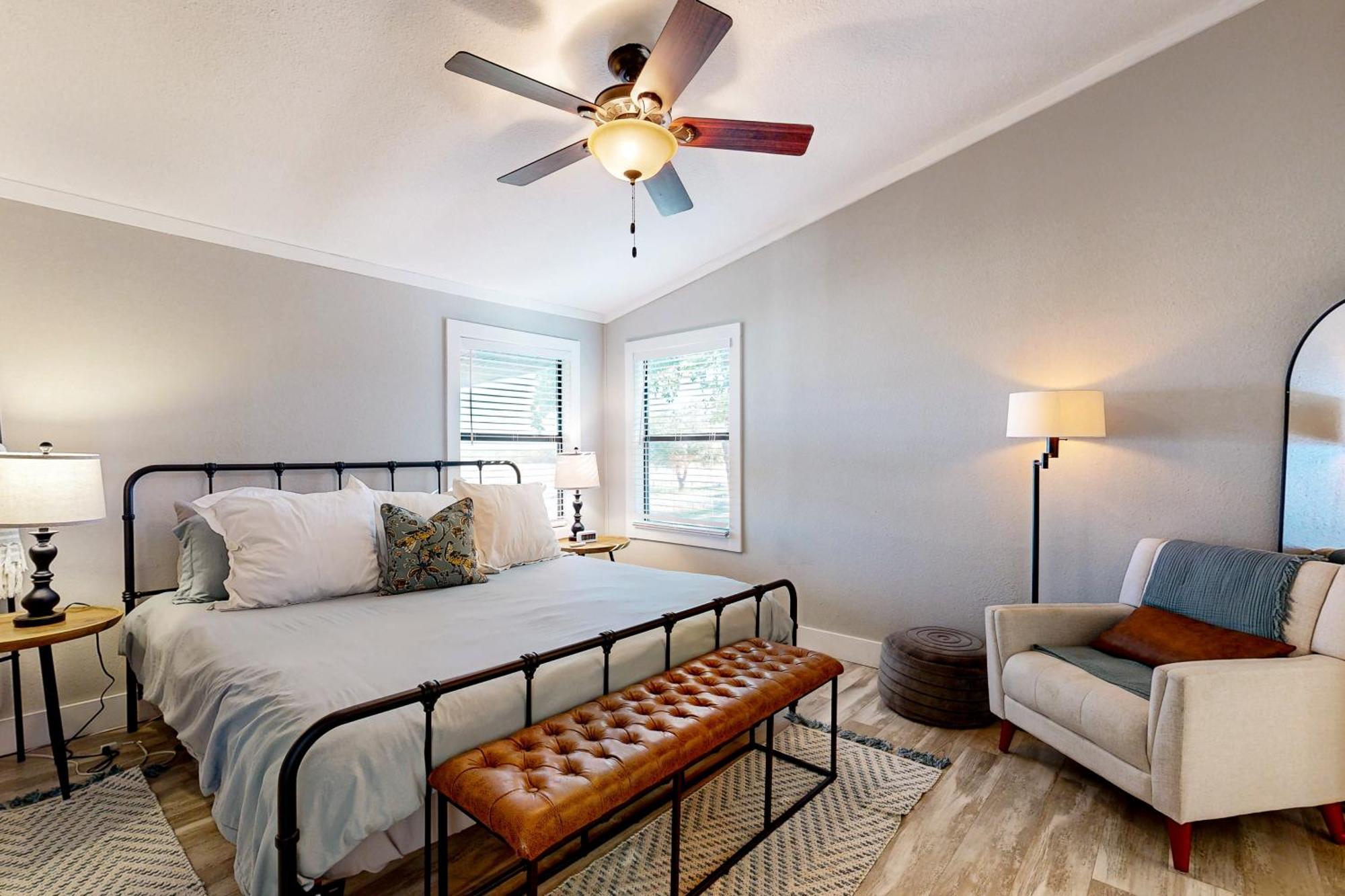 Lake Buchanan Living Burnet Екстер'єр фото
